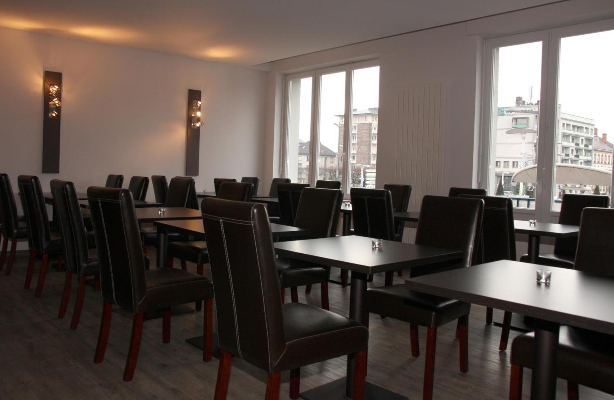 Hotel Bar Le Globe Saint-Die-des-Vosges Екстер'єр фото