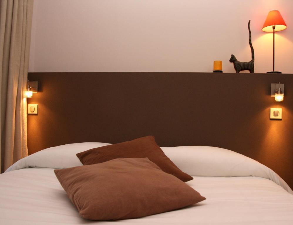 Hotel Bar Le Globe Saint-Die-des-Vosges Номер фото