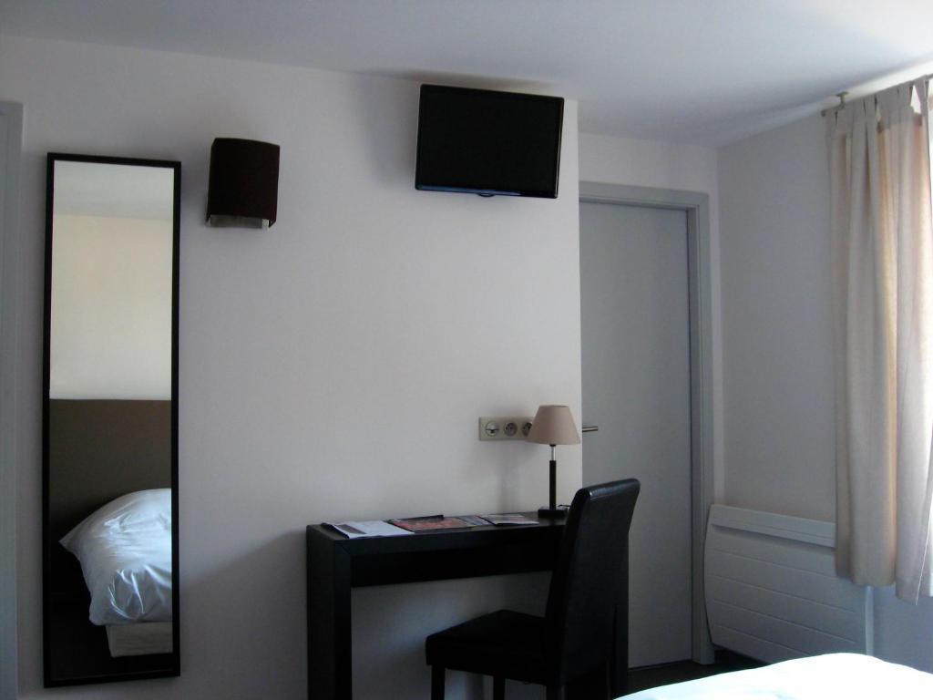 Hotel Bar Le Globe Saint-Die-des-Vosges Номер фото
