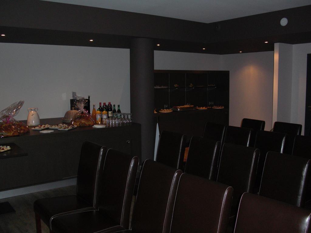 Hotel Bar Le Globe Saint-Die-des-Vosges Екстер'єр фото